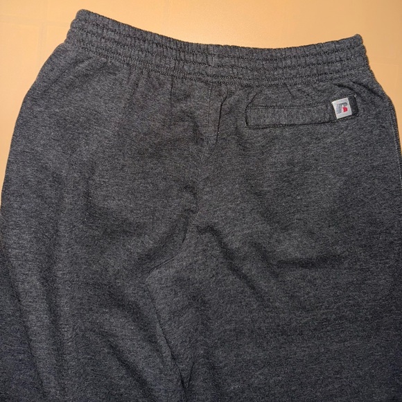 Russell Men's Gray Fleece Sweatpants; Size M (32-34); Elastic Waist - Picture 5 of 5